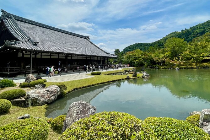 Kyoto Early Bird English Tour: Fushimi-Inari and Arashiyama - Fushimi Inari’s torii gates before breakfast