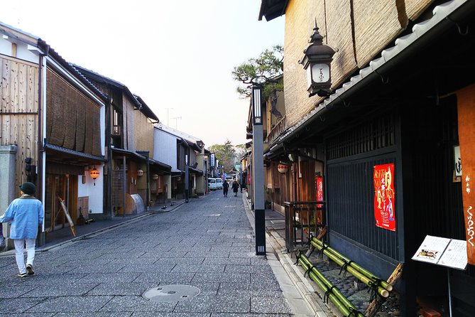 Kyoto Early Riser Platinum One-Day Walking Tour - Fushimi Inari before the crowds