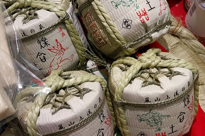Kyoto Food Tour of 10 Tastings with Wagyu, Mochi & More Surprises - Finishing with matcha and Japanese tea
