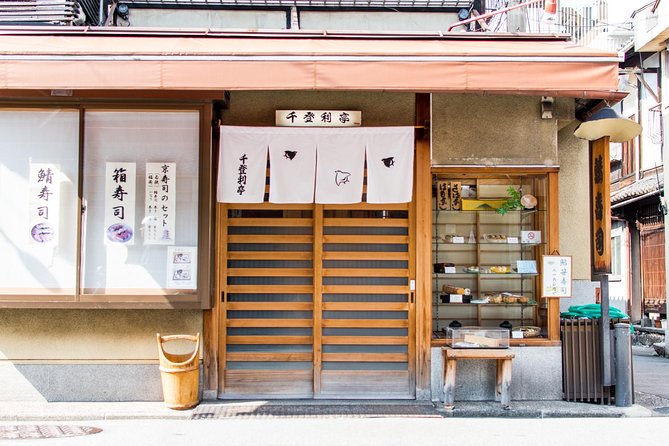 Kyoto Foodie Night Tour - Pontocho after dark