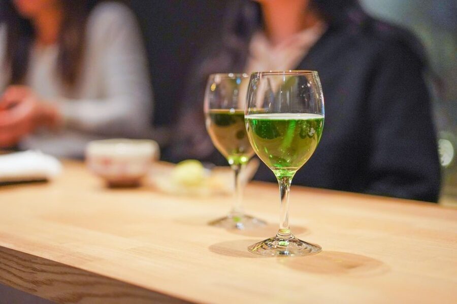 Kyoto: Foodie Night Tour in Gion with 9 dishes + 6 Sake - Starting beside the Izumo-no-Okuni statue
