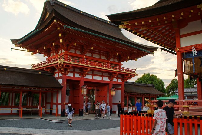 Kyoto: Fushimi Inari Shrine Walking Tour - Walking beneath thousands of torii gates