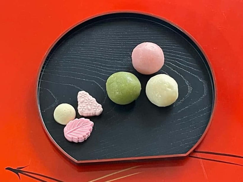 Kyoto Fushimiinari:Wagashi Making & Small Group Tea Ceremony - Why the English instruction matters
