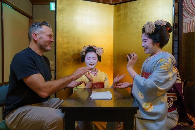 Kyoto: Geisha Dinner & Gion Cultural Walk - Gion Shirakawa and the canal walk