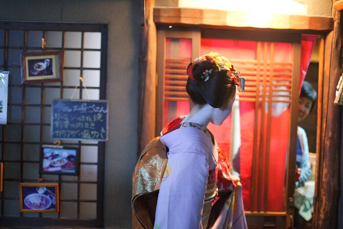 Kyoto Geisha Show Cultural Hour with an apprentice geisha, Maiko - Key points to know before booking