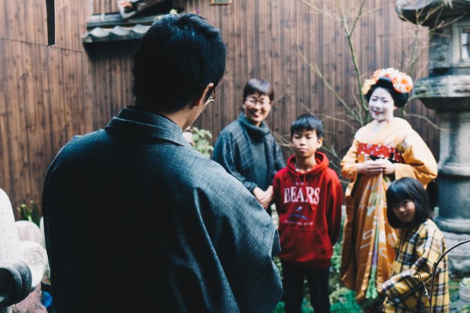Kyoto Geisha Show Cultural Hour with an apprentice geisha, Maiko - Entering the small theater or tea-house setting