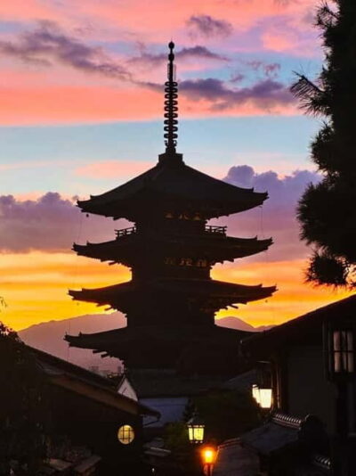 Kyoto Geisha Walking Tour: Gion District & Hidden Gems