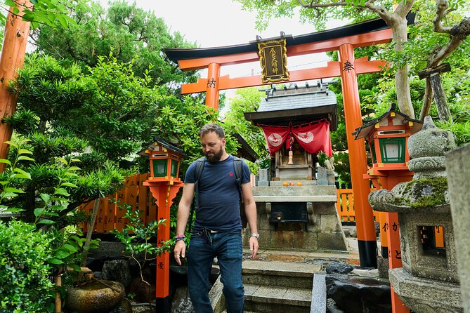 Kyoto Gion: 2-Hour Geisha Culture & History Walking Tour - Pontocho and a pause by the Kamogawa River
