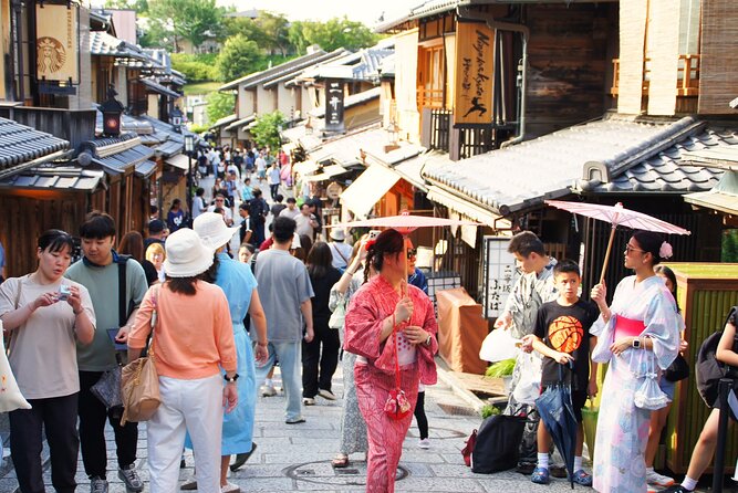 Kyoto: Gion and Geisha District Walking Tour - Ninenzaka and Sannenzaka bring the postcard view