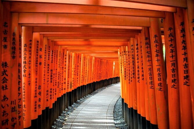 Kyoto Gion Early Morning Walking Tour - Yasaka-no-To, Kyoto’s familiar pagoda