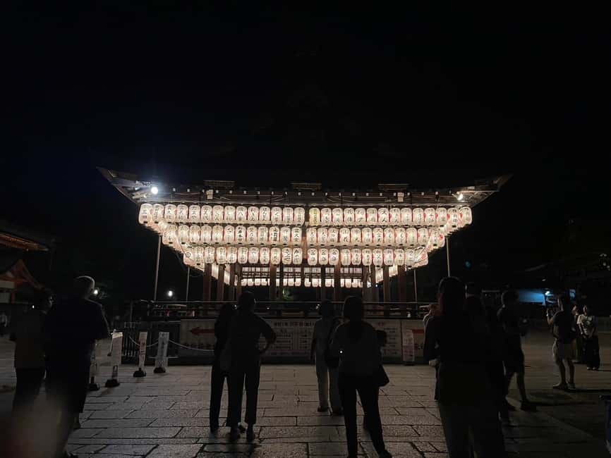 Kyoto: Gion & Geisha District Night Time Walking Tour - Hanamikoji Street and the working world of geiko