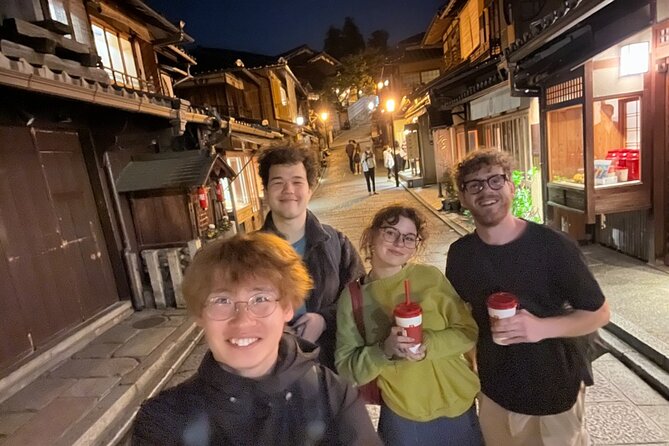 Kyoto: Gion Magical Night Walking Tour - Sannenzaka, Ninenzaka, and Yasaka Pagoda