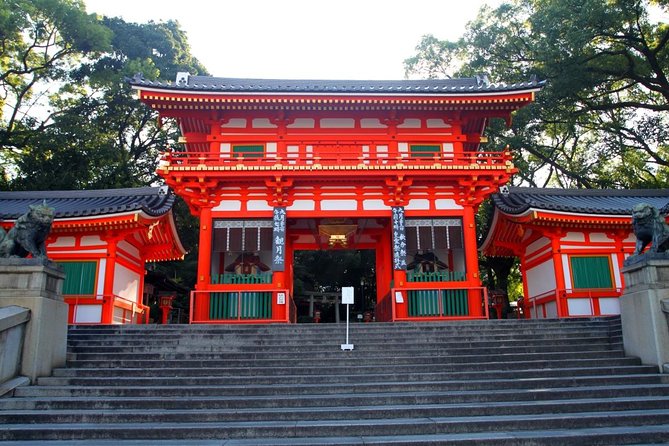 Kyoto Gion Photoshoot - Private Session | Pro Photographer - Is $163.30 per person a fair price?