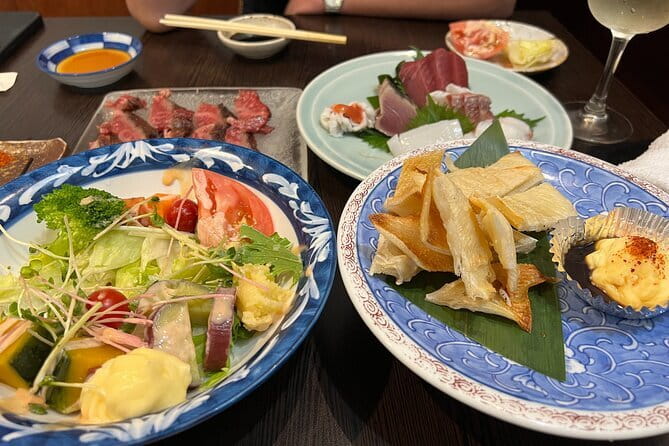 Kyoto: Gion & Pontocho Food Tour with 13 Dishes - What this Kyoto food tour is really offering