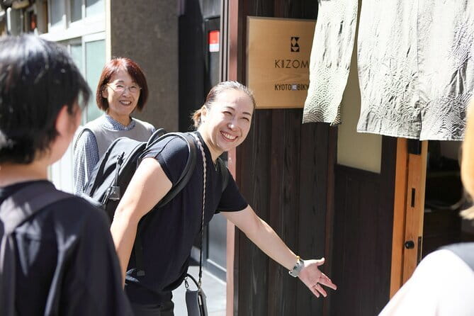 Kyoto: Gion & Pontocho Food Tour with 13 Dishes - Walking from Gion to Pontocho