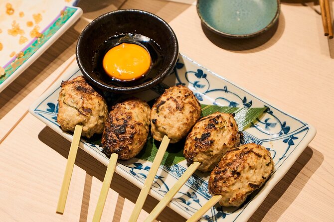 Kyoto: Guided Food Tour with 12 Dishes & 3 Drinks - Sake bars and the social side of Kyoto food