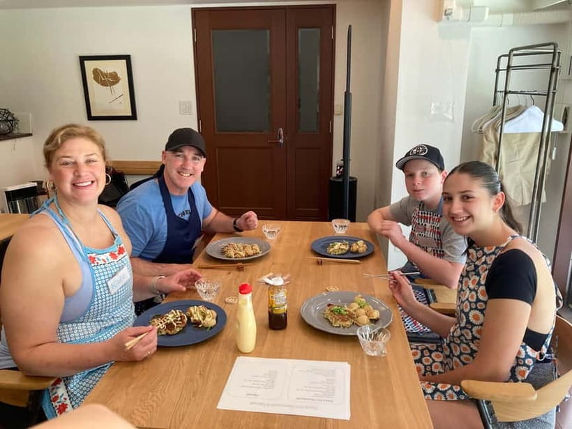 Kyoto: Hands-on Takoyaki and Okonomiyaki Cooking (1 Hour) - A hands-on rhythm that suits beginners