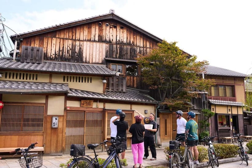 Kyoto: Hidden Gems E-Bike Tour Through Backstreets & Temples - What the guides add to the ride