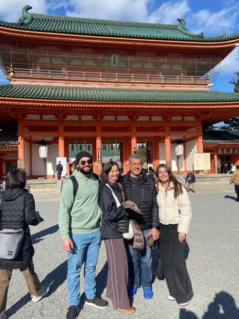 Kyoto: Hidden Gems E-Bike Tour with Local Japanese Guide - The guides make the difference