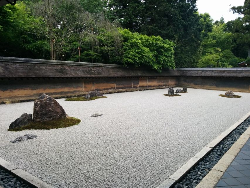 Kyoto Highlights 7-Hour Private Guided Tour - The northwest route: bamboo, gardens, gold, and a castle