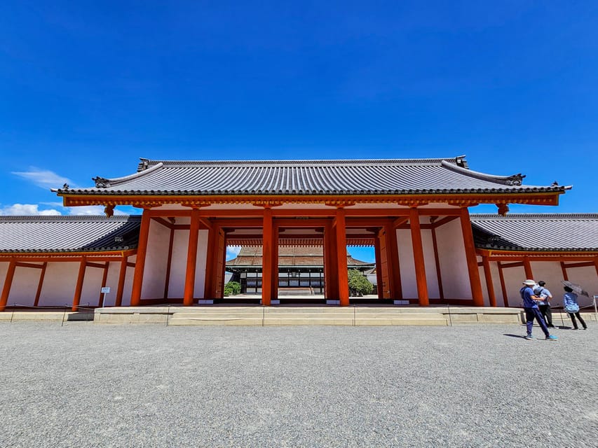 Kyoto: Imperial Palace & Nijo Castle Guided Walking Tour - Kyoto Imperial Palace: the emperor’s former residence