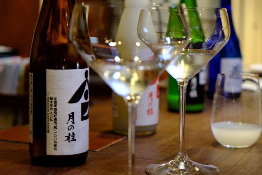 Kyoto: Insider Sake Experience with 7 Tastings and Snacks - Seven pours that teach you your own taste