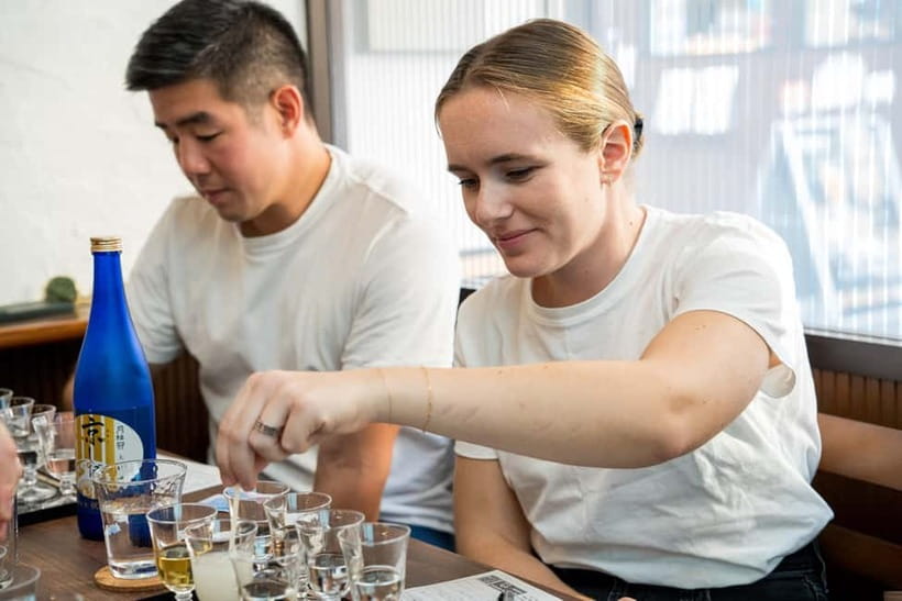 Kyoto: Insider Sake Experience with 7 Tastings and Snacks - The guides and the feel of the class