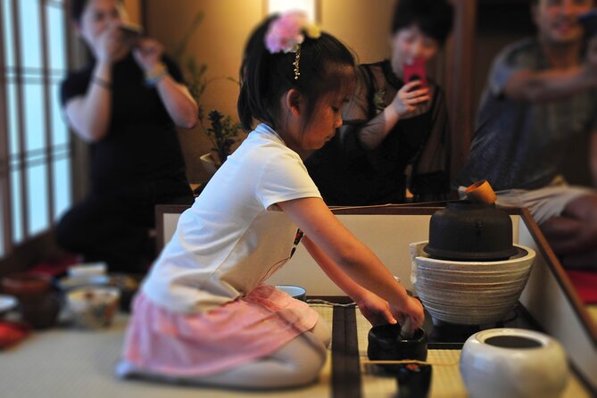 Kyoto Japanese Tea Ceremony Experience in Ankoan - Making your own bowl of matcha