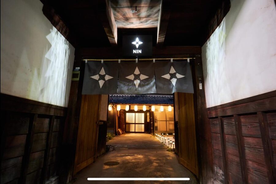 Kyoto: Kendo and Samurai Experience with Uniform and Gear - Getting to the old house