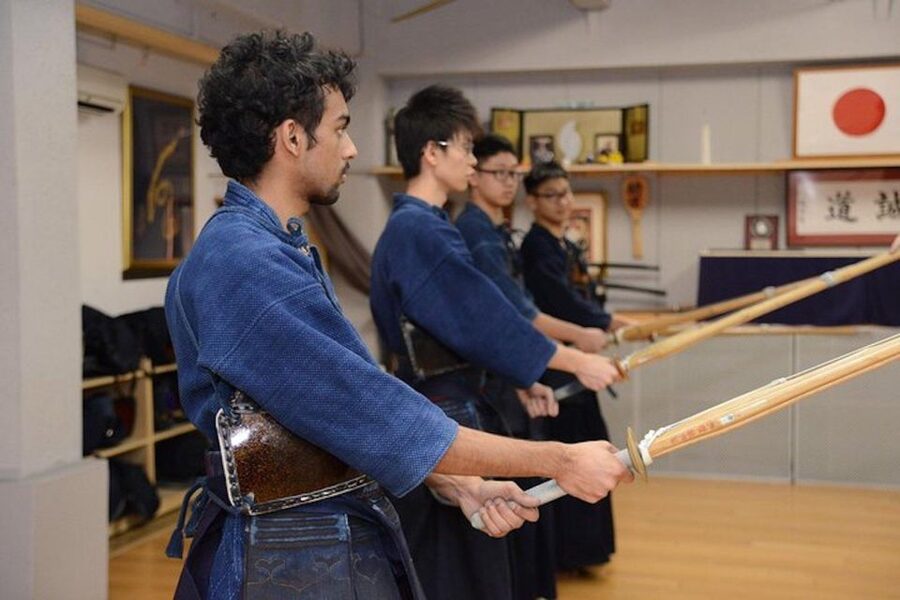 Kyoto: Kendo Samurai Experience Tour - Learning to strike, move, and follow the rules