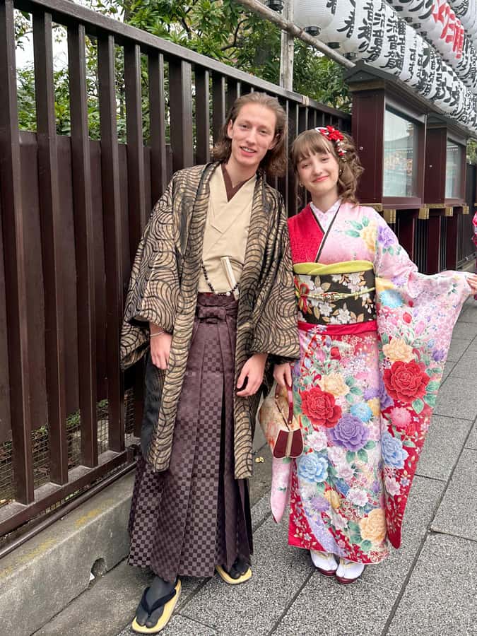 Kyoto: Kimono Rental Traditional Experience at Wargo in Gion - Choosing a kimono in Kyoto’s Gion