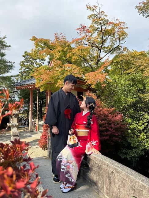 Kyoto: Kimono Rental with Hairstyling and Accessories - Choosing your kimono at Kimono Rental Momo