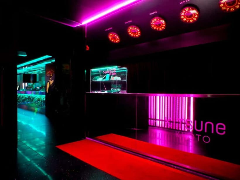 Kyoto: KITSUNE Nightclub Admission Ticket with Drink - Entering SEA and LAND after 10 PM