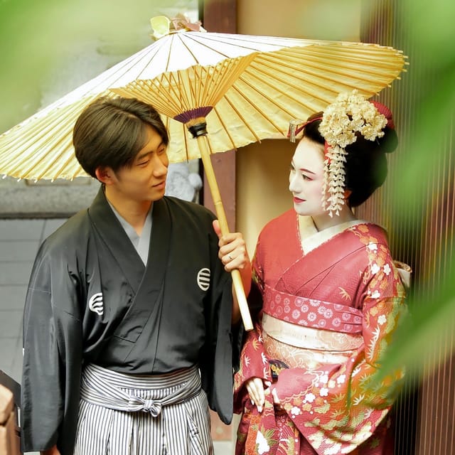 Kyoto kiyomizu Temple : Maiko and Samurai Couple Photoshoot - Why the couple format works well