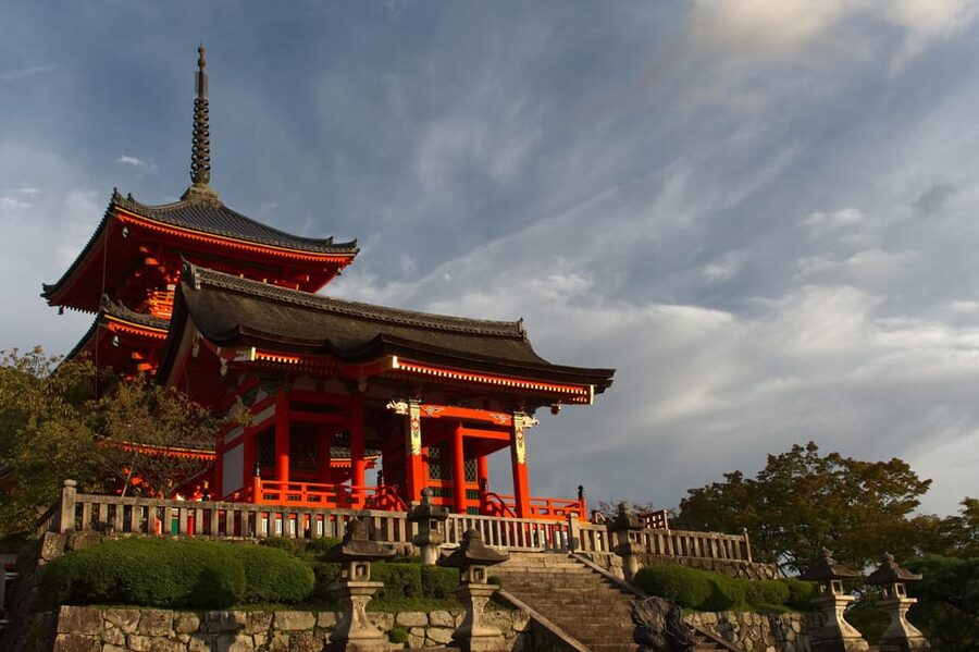 Kyoto: Kiyomizudera, Higashiyama and Yasaka Discovery Tour - Key Points About This Kyoto Walking Tour
