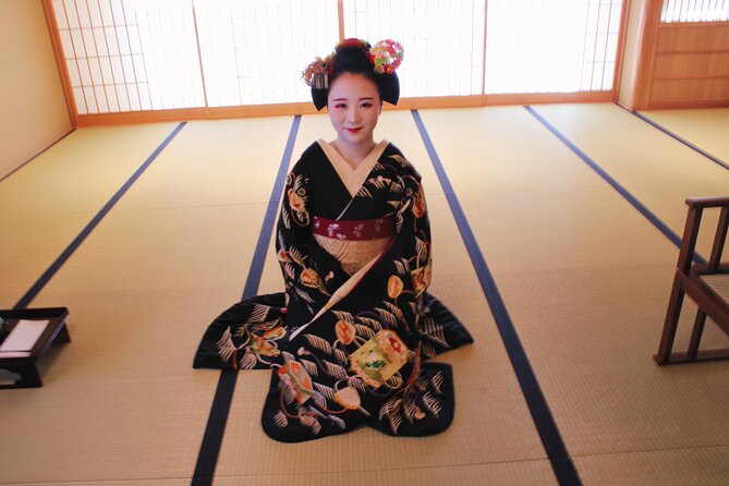 Kyoto: Meet the Geisha Maiko with Gion Walking Tour - Hanamikoji Street and Gion Corner