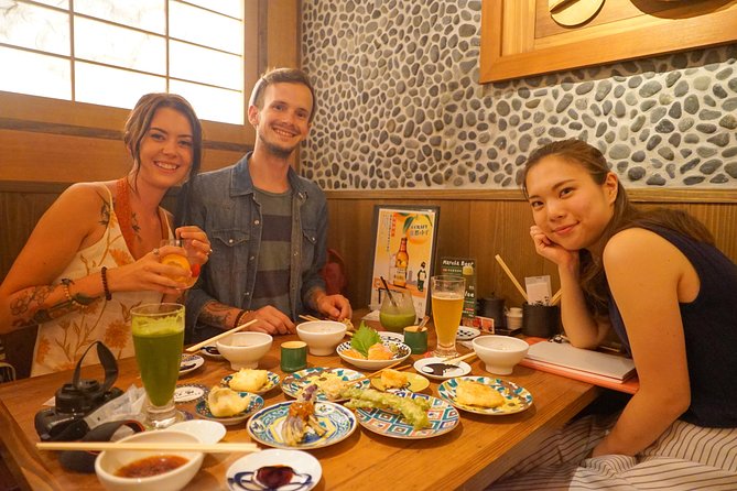 Kyoto Night Foodie Tour in Gion (9+ dishes + 6 Sake tastings) - Key points before you book