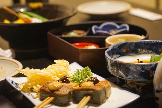 Kyoto Night Foodie Tour in Gion (9+ dishes + 6 Sake tastings) - Pontocho: narrow lanes, local dishes, and a change of pace