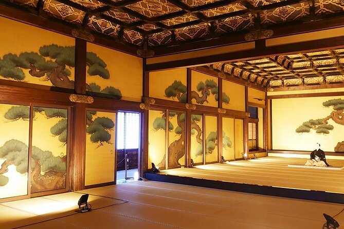 Kyoto: Nijo Castle World Heritage Guided Tour with Admission - Meeting at Nijojo-mae Station