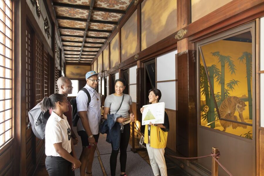 Kyoto: Nijo-jo Castle and Ninomaru Palace Guided Tour - Key points to know before you go