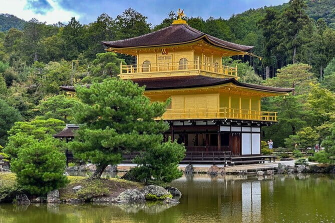 Kyoto: Nijo, Kinkaku-ji, Arashiyama, Kiyomizu & Fushimi Inari - Why this Kyoto bus route can save your day
