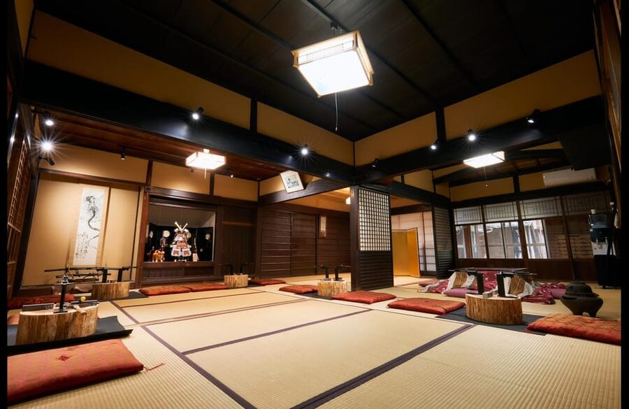 Kyoto: Ninja Weapon Forging Experience - Changing into samue before the forge begins