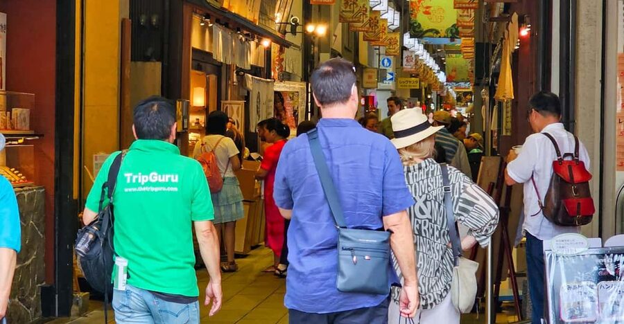 Kyoto: Nishiki Market and Depachika Food Tour with a Local - Walking through Nishiki Market, Kyoto’s Kitchen