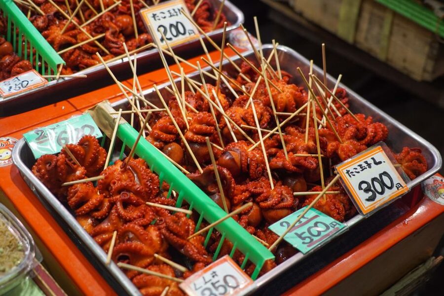 Kyoto: Nishiki Market Brunch Walking Tour-7 Tastings+Brunch - Brunch gives the tour a proper finish
