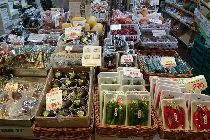 Kyoto Nishiki Market Food and Culture Walking Tour - Takoyakushido Eifukuji, a small temple beside the shops