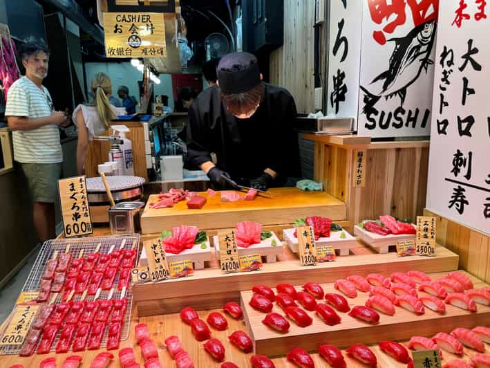 Kyoto: Nishiki Market Tour with a Local Foodie & Tastings - Teramachi Street before the food