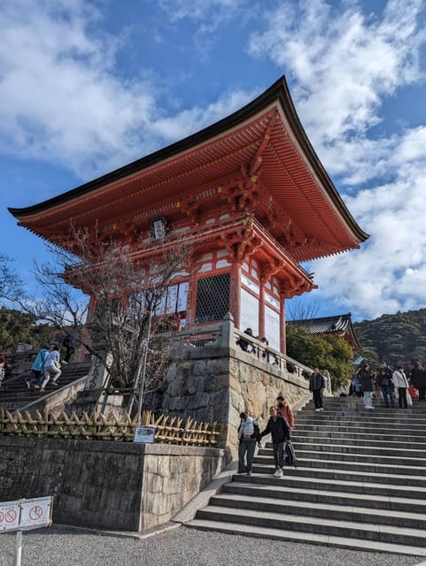 Kyoto: Private 2.5 Hour Historical Walking Tour - Yasaka-no-to, the pagoda photo stop