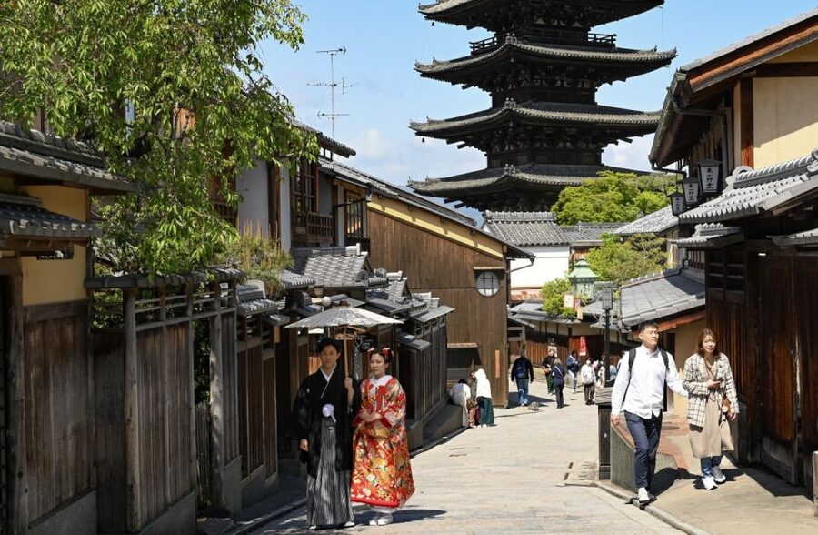 Kyoto: Private Customized Walking Tour with a Local Insider - Gion, local life, and the value of conversation