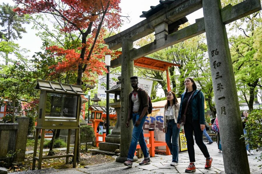 Kyoto: Private Customized Walking Tour with a Local Insider - Why a first-day booking can be smart