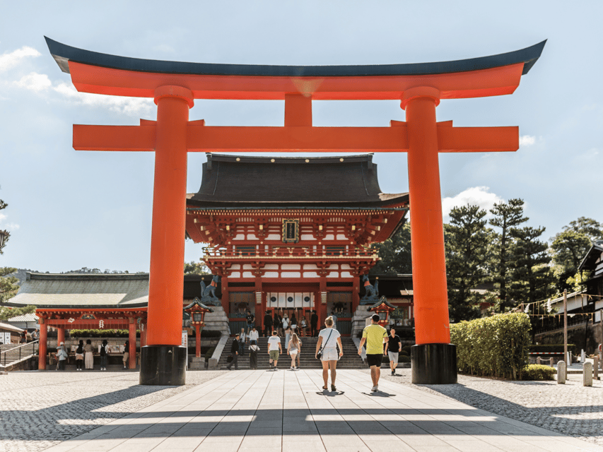 Kyoto: Private Customized Walking Tour with a Local Insider - Choosing between famous Kyoto and quieter Kyoto